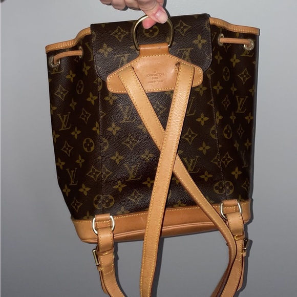 Louis Vuitton Montsouris Backpack - Picture 2 of 9